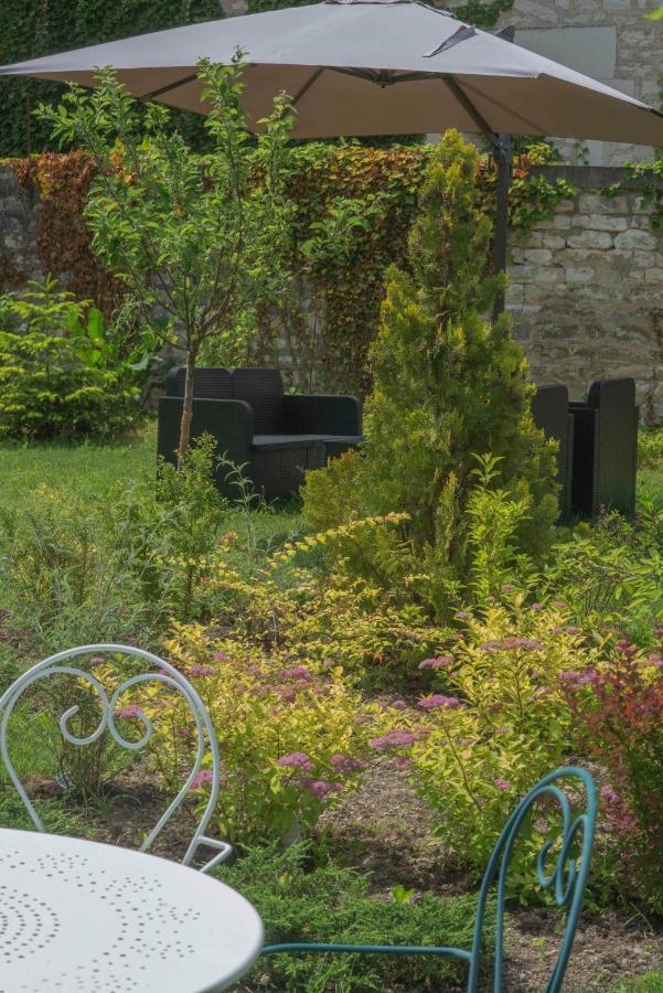 Villa Thaїs Tonnerre Bagian luar foto