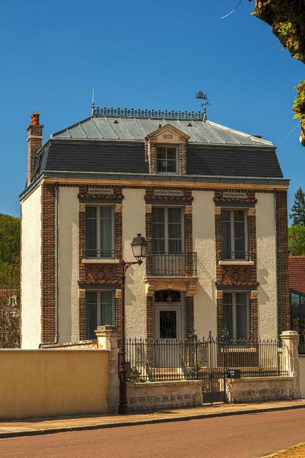 Villa Thaїs Tonnerre Bagian luar foto
